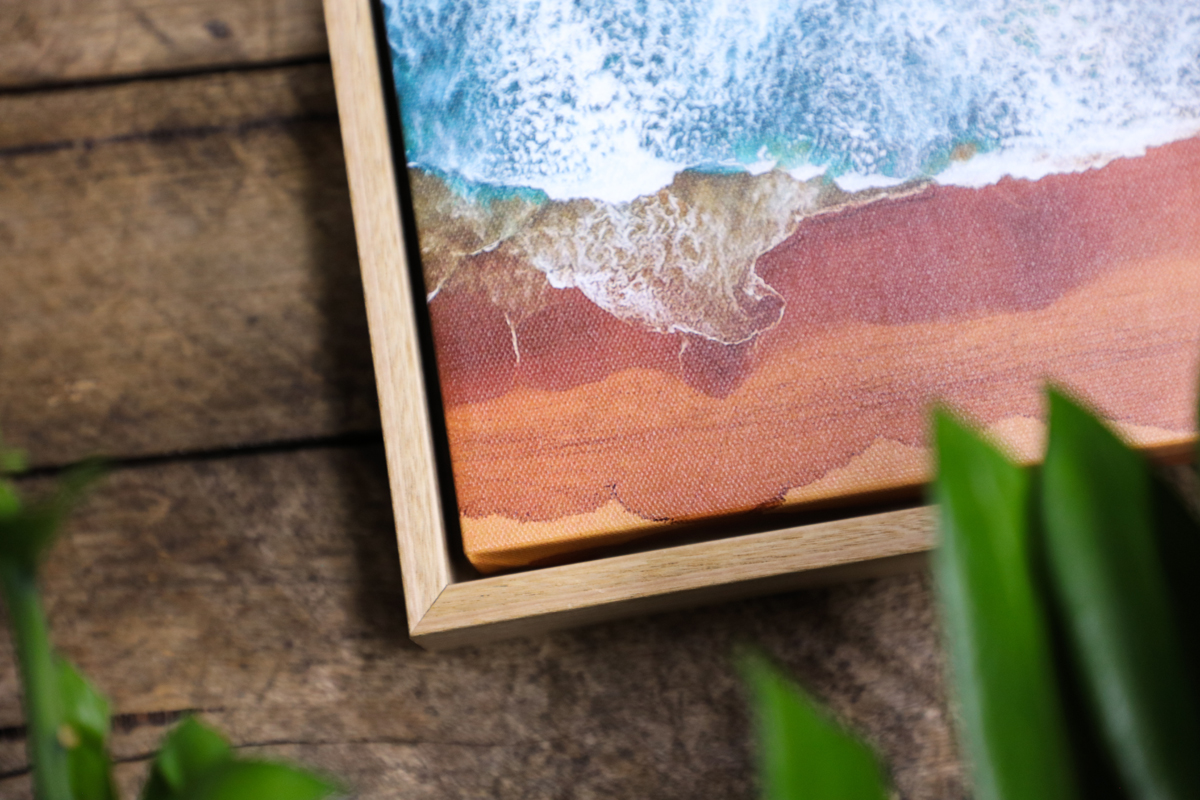 FloatFramedCanvasOak-Beach05_web